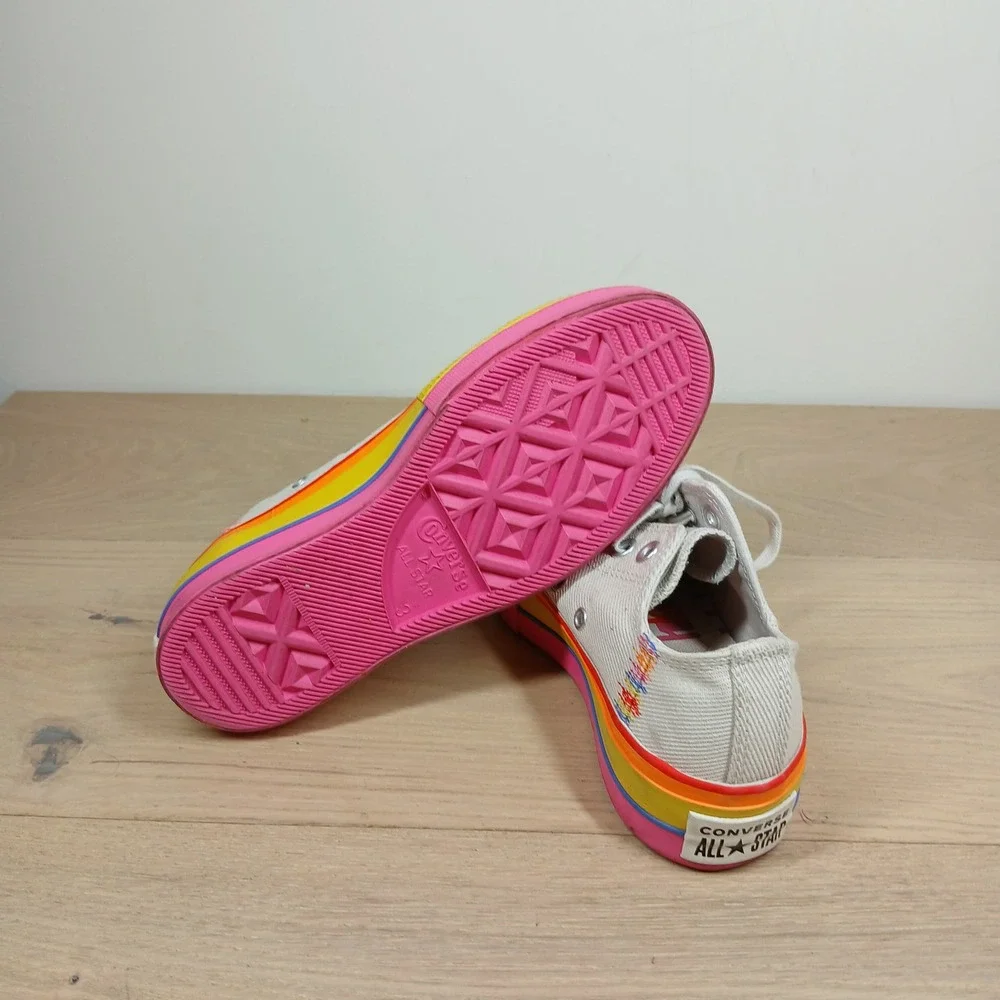 Converse Chuck Taylor Sneakers Kids 5 Rainbow Platform Cream